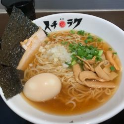一楽醤油ラーメン(味玉)