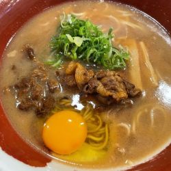 徳島ラーメン　生たまご