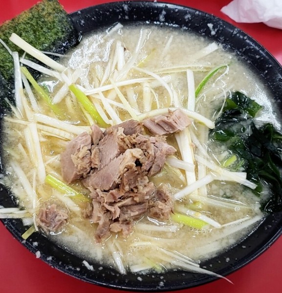 「ネギ塩ラーメン ６７０円＋餃子 ２００円」@ラーメン力○の写真