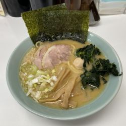 豚骨醤油(780円)