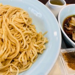 淡麗昆布水つけ麺 大盛り 1,067円