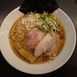 背脂煮干しラーメン