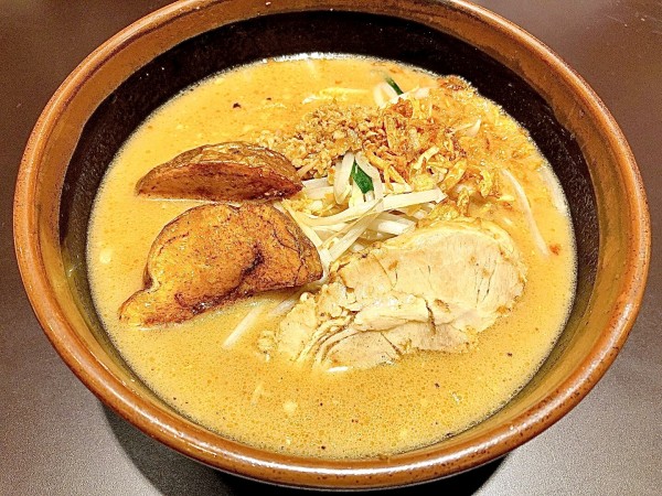 「北海道味噌らーめん（847円）、焼豚（CP）」@麺場 田所商店 つくばささぎ店の写真