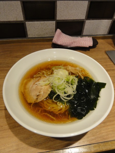 「中華そば440円」@そば処中山道 大宮8・9番線店の写真