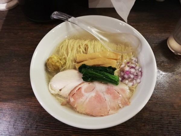 「貝出汁塩そば　大盛」@貝出汁 中華そば 竹祥の写真