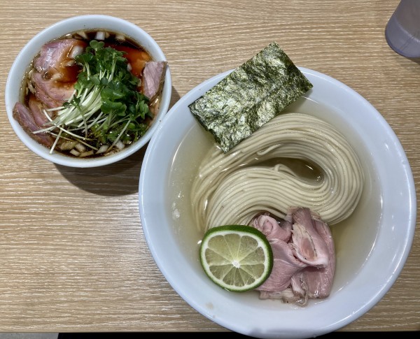 「肉盛味玉昆布水つけ麺 1250円」@一番だしラーメン しんせんの写真