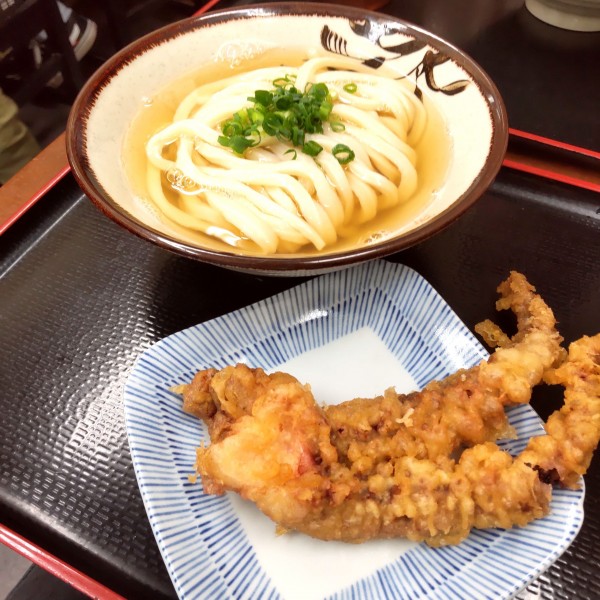 「ひやあつ（￥400）＋げそ天（￥200）」@讃岐うどん いわいの写真
