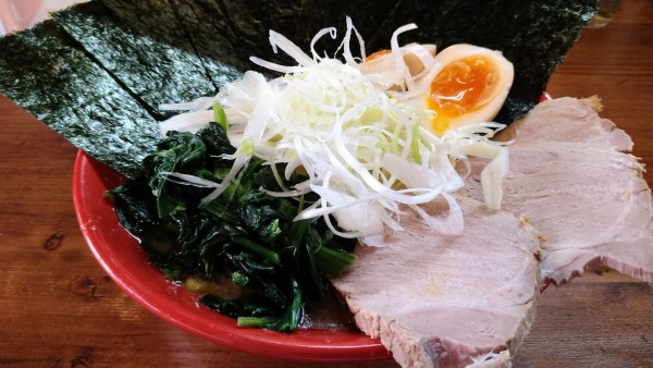 「吉祥寺盛りラーメン(味濃いめ・麺硬め)」@吉祥寺 武蔵家の写真