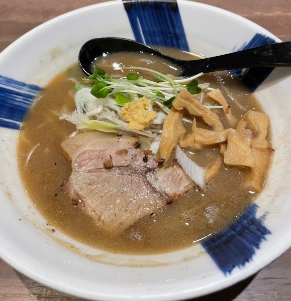 「煮干しらーめん」@つけ麺 みさわ 本店の写真