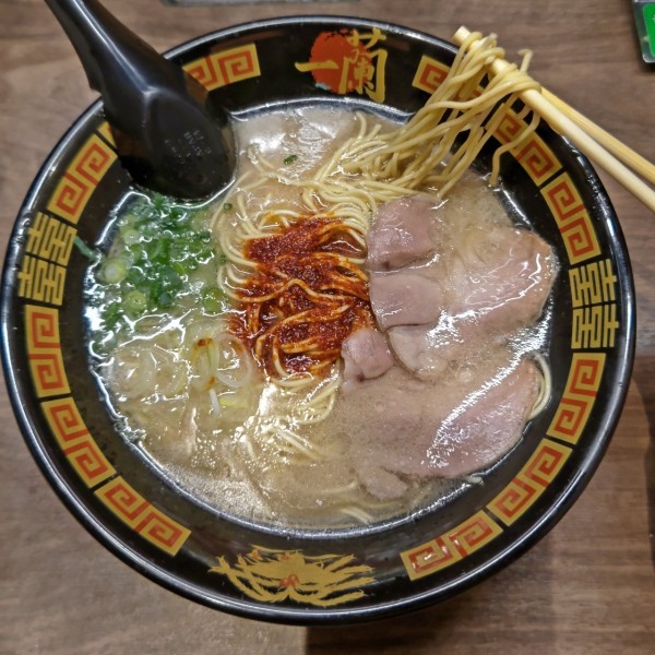 「ラーメン＋替玉(1190円)」@一蘭 太宰府店の写真