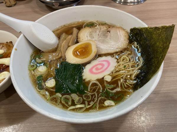 「醤油ラーメン(660円)」@天下一らーめんの写真