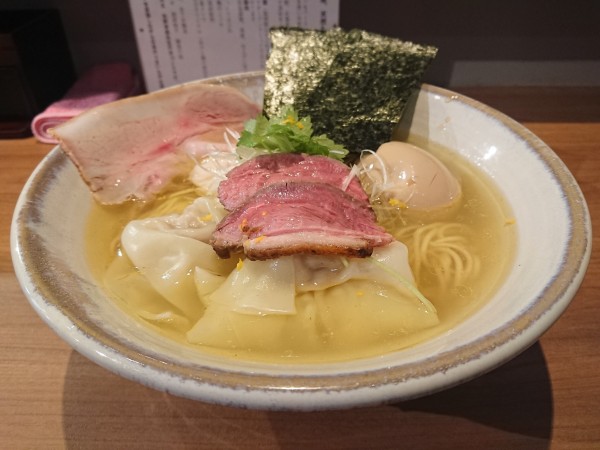 「特上塩らぁめん」@Japanese Ramen 五感の写真