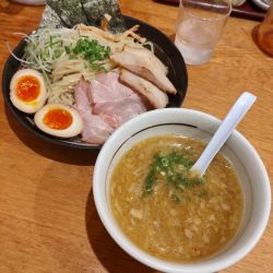 特製つけ麺　1100円