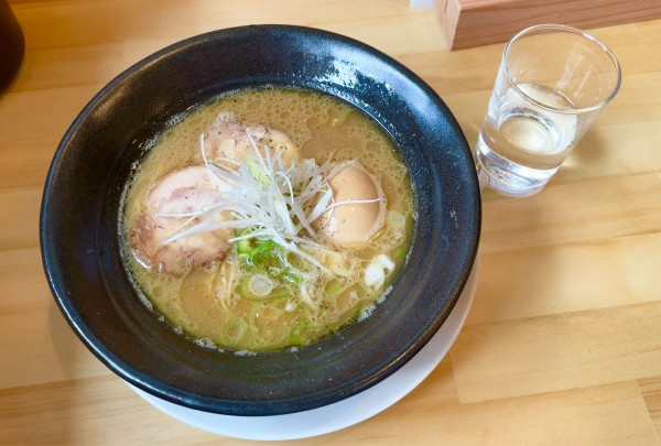 「月 醤油ver. with煮卵」@天垣内ラーメン 星と月の写真