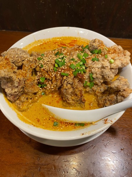 「でか肉担々麺」@永吉の写真