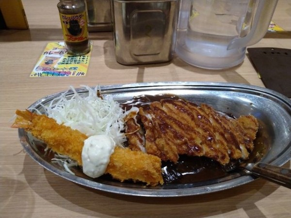 「ロースカツカレー（エビフライトッピング）」@ゴーゴーカレー 金沢駅総本山の写真