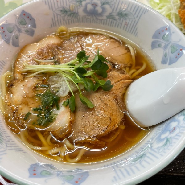 「ミニちゃあしゅうめん450円メンチ100円半ライス50円」@よか楼 本店の写真