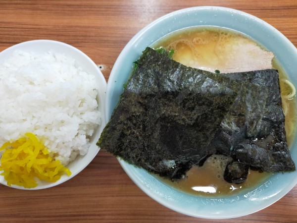 「ラーメン800円+大ライス200円」@近藤家 本店の写真