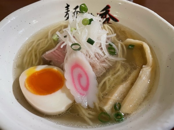 「魚介塩ラーメン」@麺や秀の写真