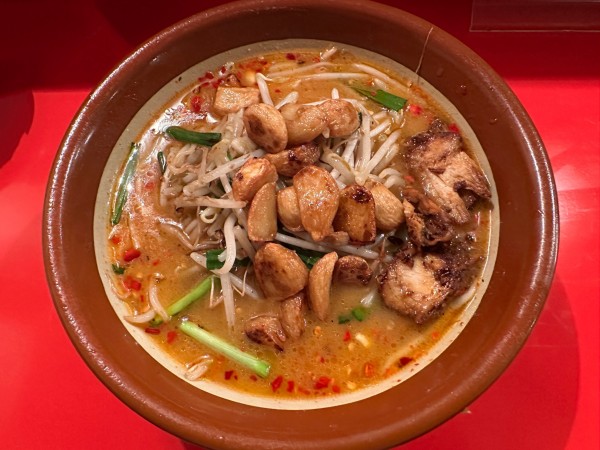 「味噌スタミナラーメン1050円+」@ベトコンラーメン 三條の写真