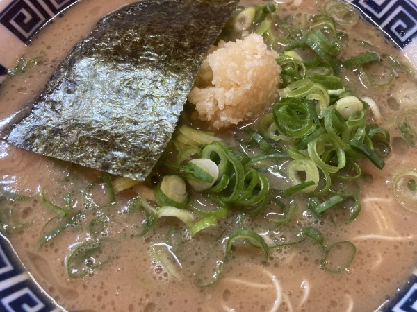 「生にんにくラーメン+替え玉」@御天 井草本店の写真