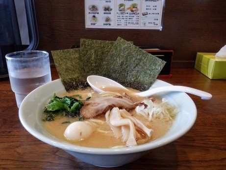 「醤油豚骨らーめん」@らーめん伍縁 GOENの写真