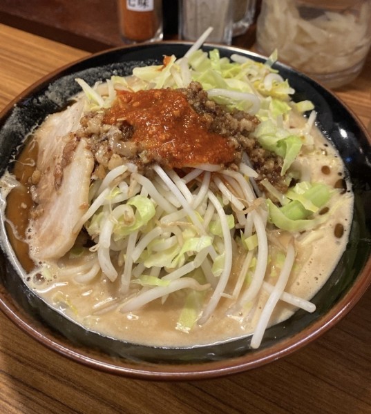「(多分)辛味噌野菜ラーメン」@横浜家系ラーメン 壱角家 下北沢店の写真