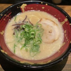 学生ラーメン バリ 替え玉1