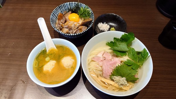 「【限定】岩手県産こだわりポークの昆布水つけそば 990円+α」@寿製麺よしかわ 坂戸店の写真