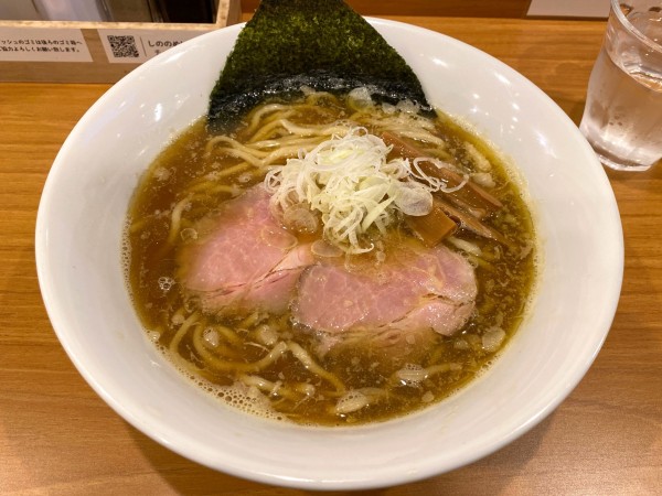 「醤油らーめん 950円」@しののめヌードルの写真