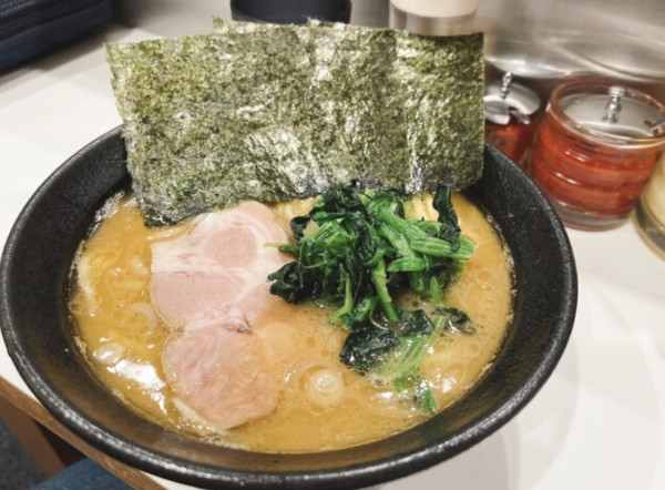 「ラーメン並」@かわむら家の写真