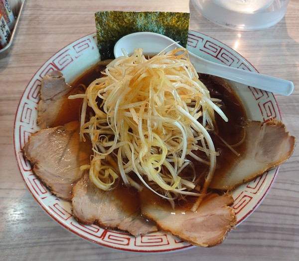 「ネギチャーシューメン(1000円)」@中華そば専門店 びんびん亭 瑞穂店の写真