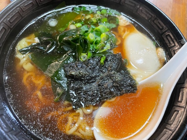 「ラーメン400円」@アルバの写真