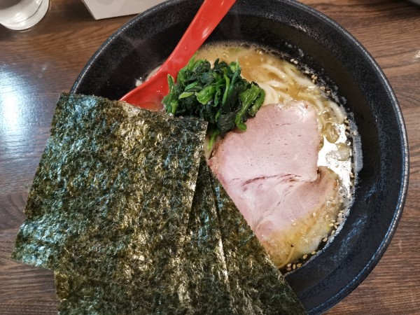 「豚骨醤油」@麺や つか田の写真