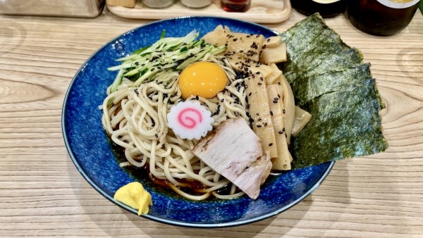 「サッポロ赤星＋キリンラガー＋賄焼豚皿＋青菜雲呑皿→冷し中華」@らーめん 高尾の写真