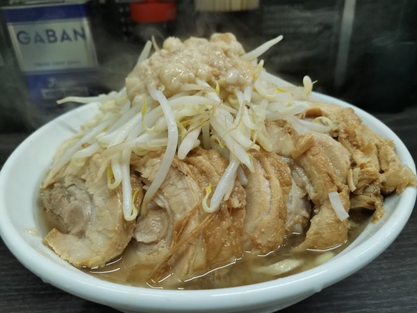 「小豚ダブル」@ラーメンピースの写真