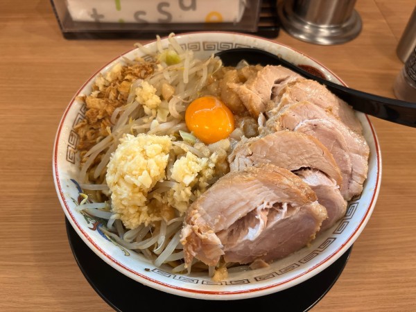 「子ぶた(汁なし)」@ラーメン豚山 青葉台店の写真