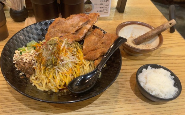 「パイコー汁無し担々麺 大盛+追飯」@四川担々麺 どういうわけで、の写真