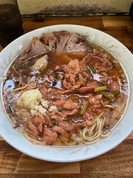 「【期間限定】スタミナ肉麺」@めんじろの写真