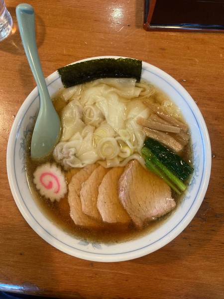 「ワンタン麺」@手打らーめん 海の写真