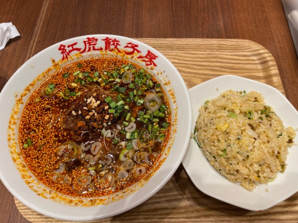 「選べる麺と半炒飯セット」@紅虎餃子房 イオン東浦店の写真
