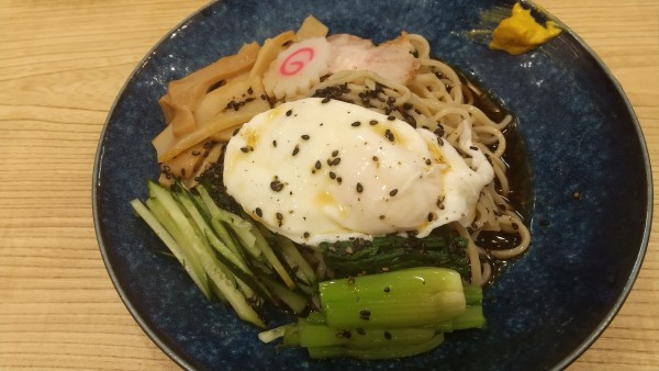 「冷やし中華+青菜+半熟玉子」@らーめん 高尾の写真