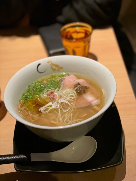 「真鯛と蛤のしおそば」@SOBAHOUSE 金色不如帰 新宿御苑本店の写真