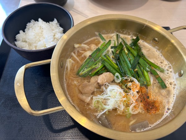 「もつ鍋ら〜めん小盛ご飯セット900円」@ゆで太郎 新座野火止店の写真