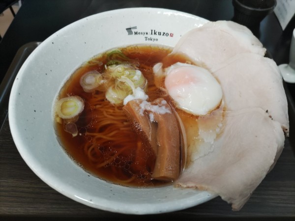 「濃口氷見そば+レアチャーシュー」@Menya Ikuzo Tokyoの写真