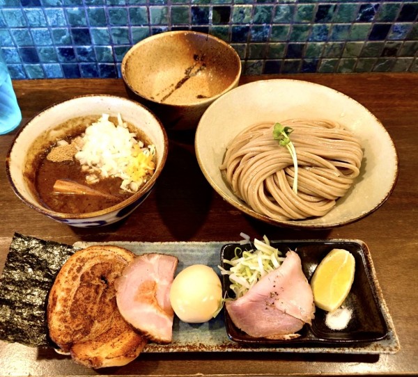 「汁並つけ麺　特製トッピング」@麺屋みつば＋クローバーの写真
