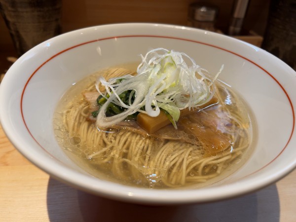 「白ラーメン」@日本橋 朱鷺の写真
