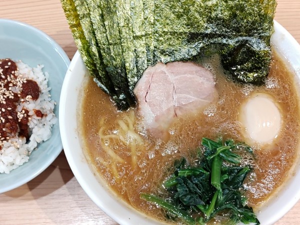 「ラーメン＋味玉＋のり」@漢ラーメン 室の写真