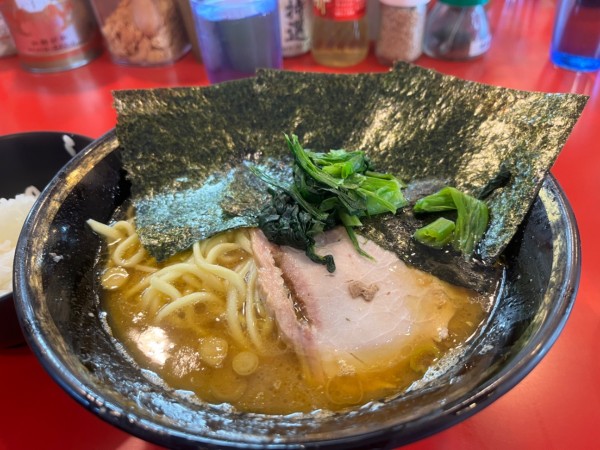 「ラーメン　ライス」@家系総本山 ラーメン吉村家の写真