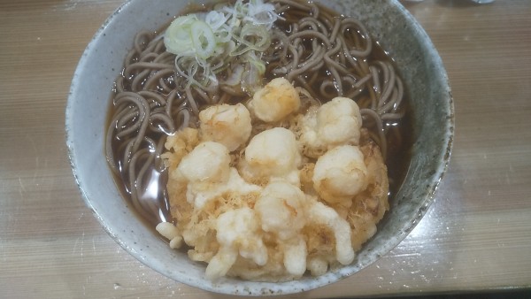 「貝柱かき揚げそば(¥530)」@そば処 二葉 神田駅南口店の写真